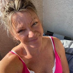 Meet your Posher, Molly